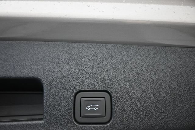 New 2026 Chevrolet Traverse Z71 w/ Enhanced Driving Package AWD/4WD image 9