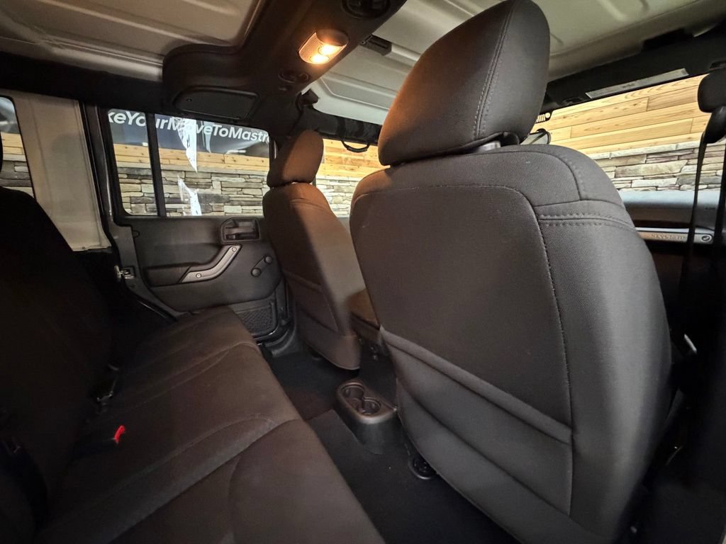 Used 2016 Jeep Wrangler Unlimited Sport w/ Connectivity Group AWD/4WD image 38