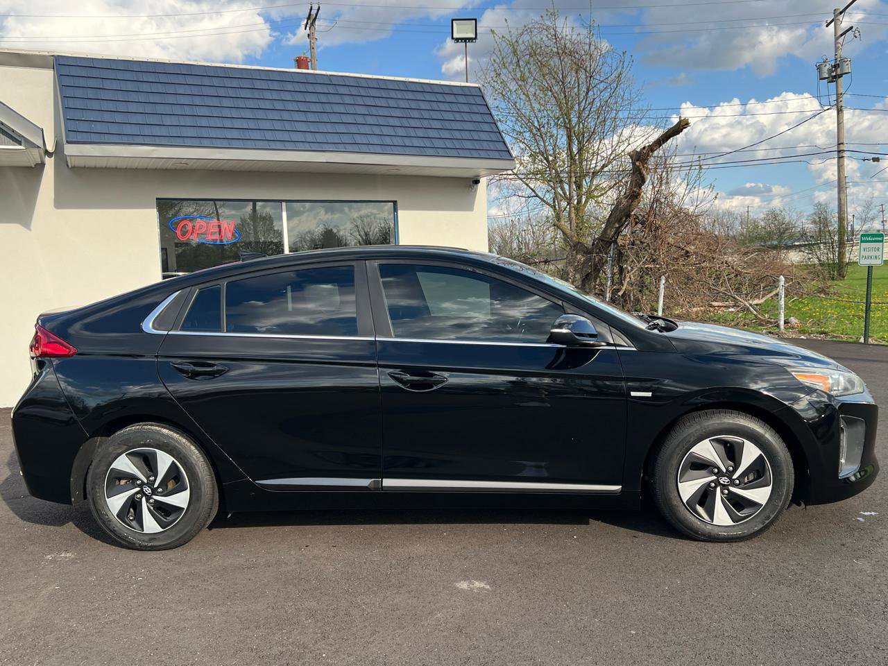 Used 2018 Hyundai Ioniq SEL FWD image 7