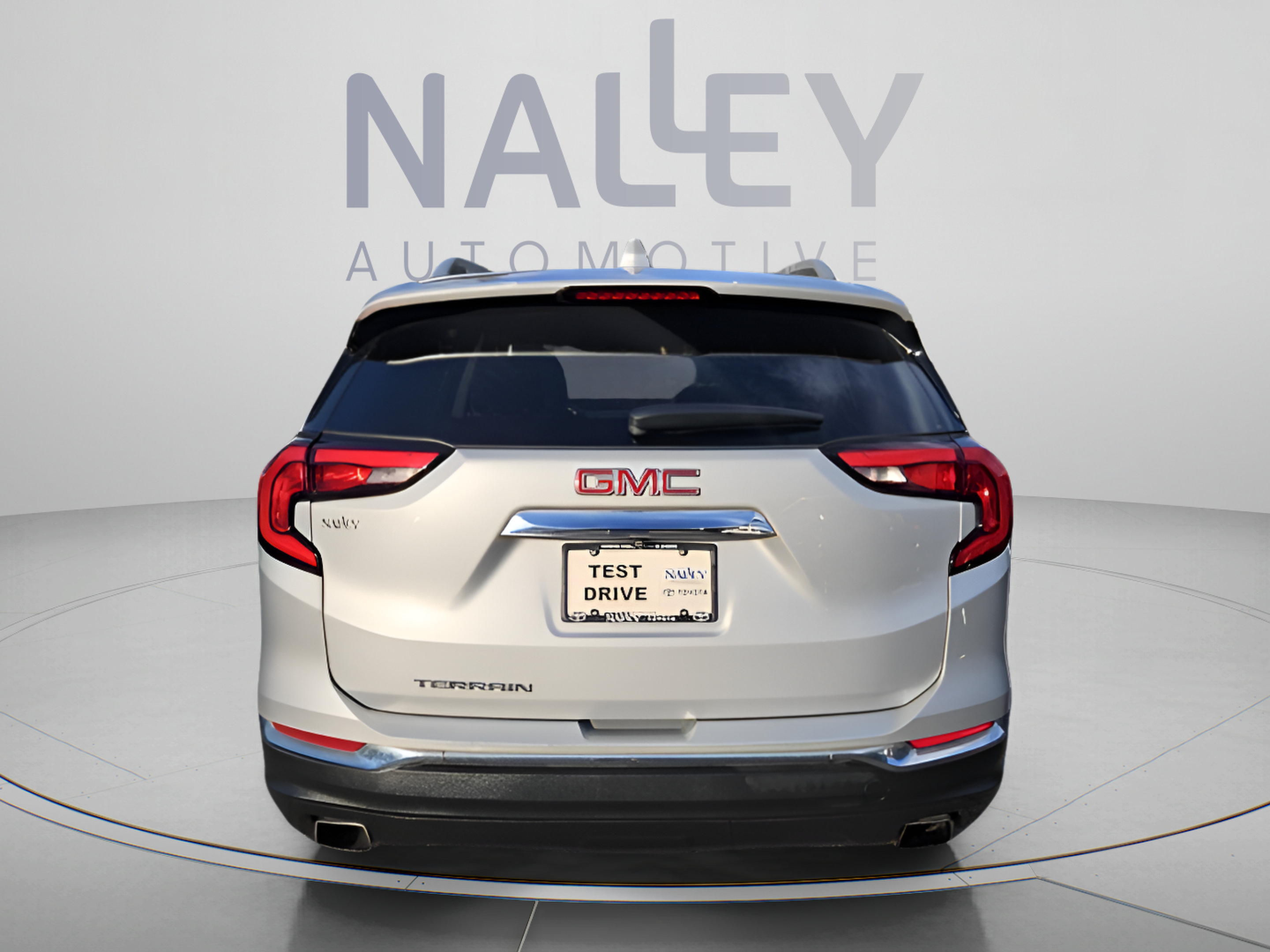 Used 2019 GMC Terrain SLT w/ Preferred Package FWD image 4
