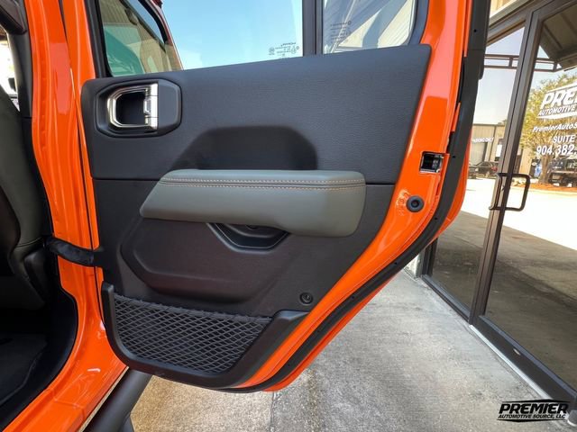 Used 2025 Jeep Gladiator Mojave image 72