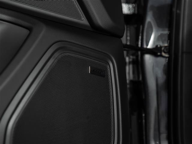 New 2025 Porsche Macan image 23