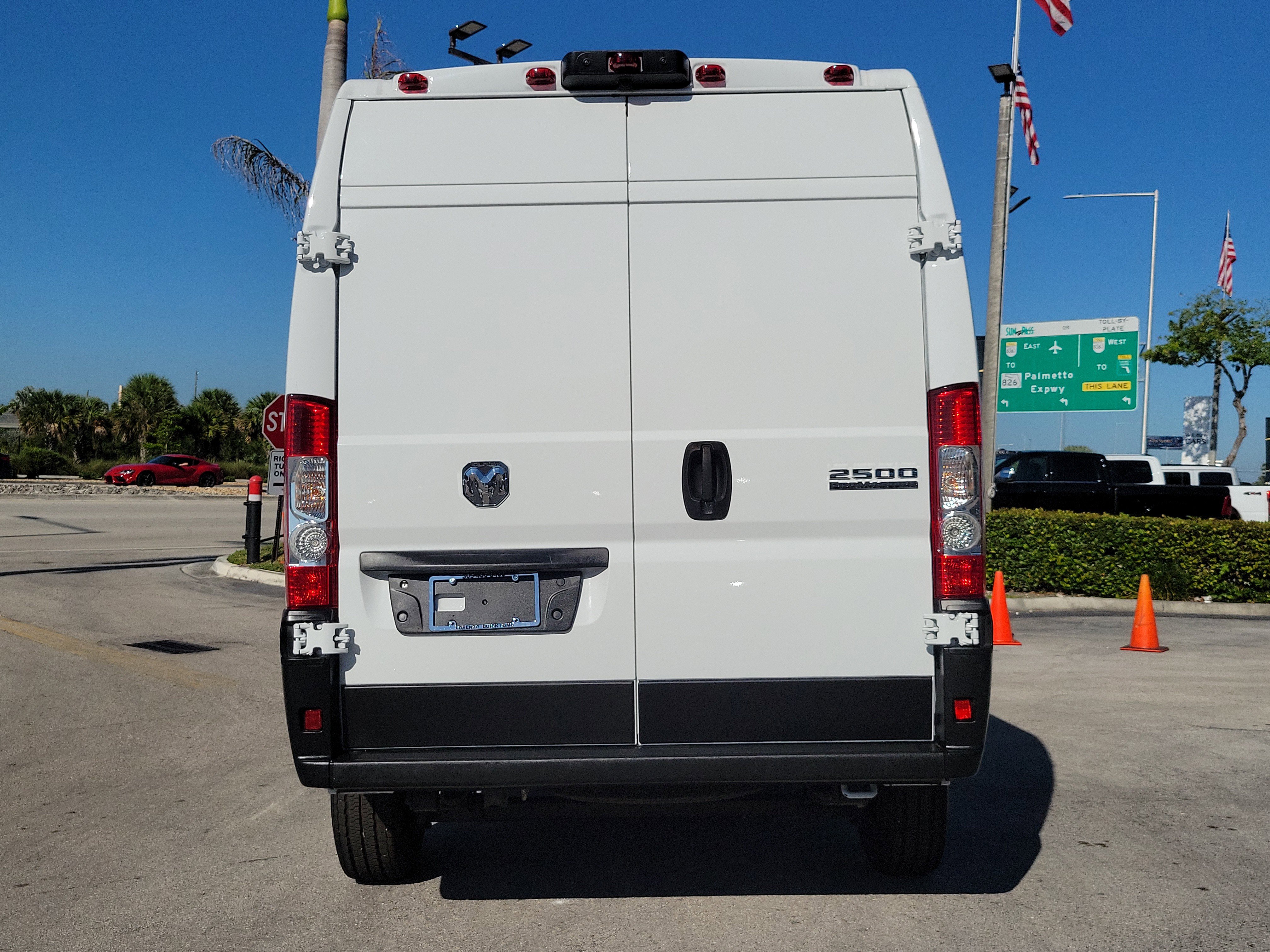 Used 2026 RAM ProMaster 2500 w/ Convenience Group FWD image 6