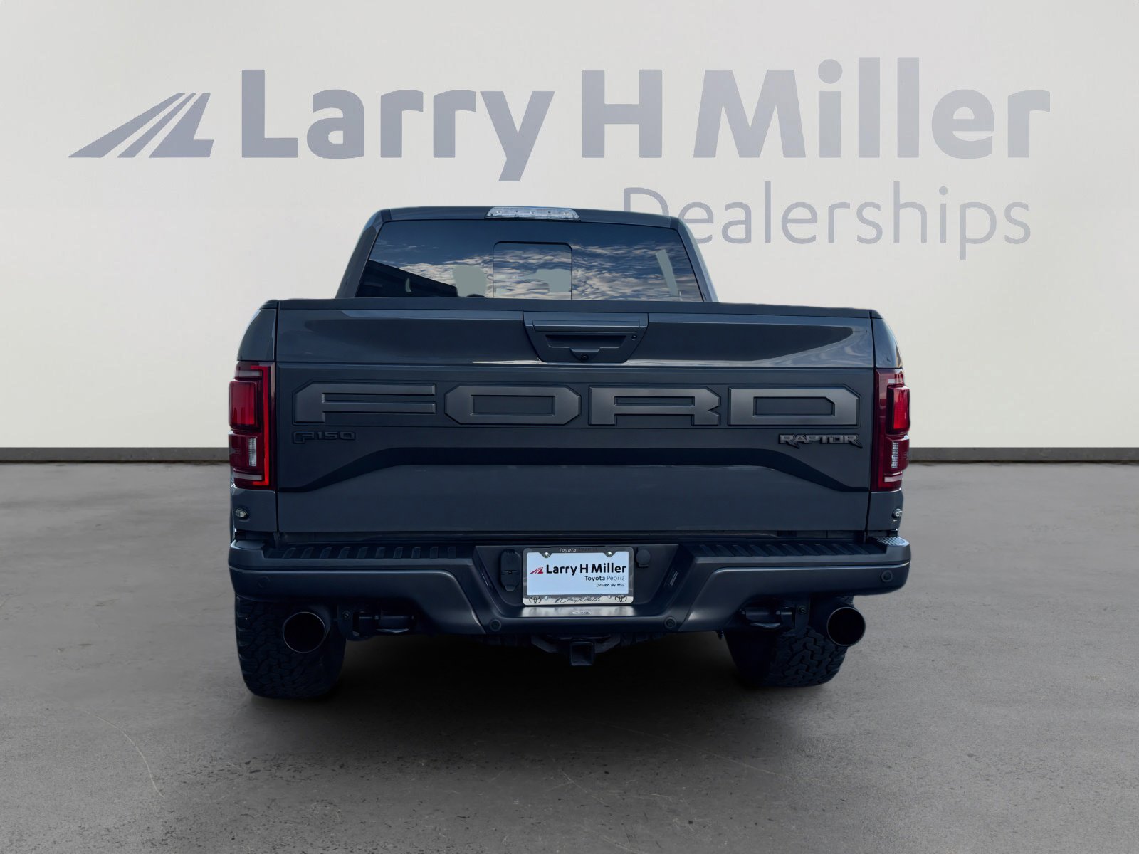 Used 2020 Ford F150 Raptor w/ Equipment Group 802A Luxury image 4