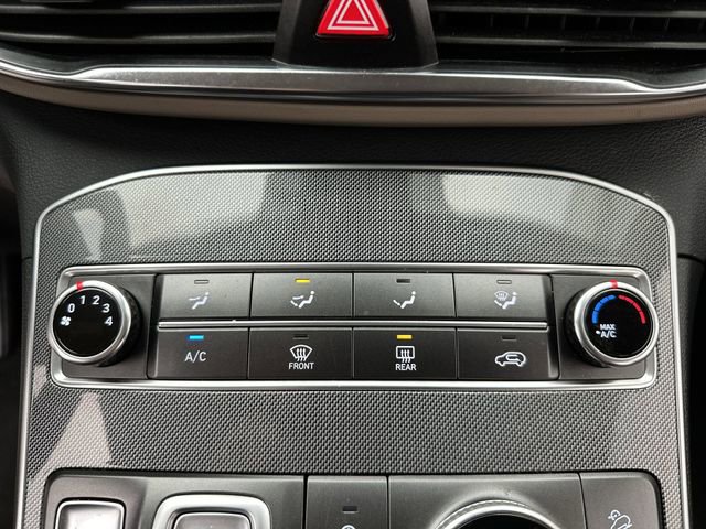 Certified 2022 Hyundai Santa Fe SEL image 18