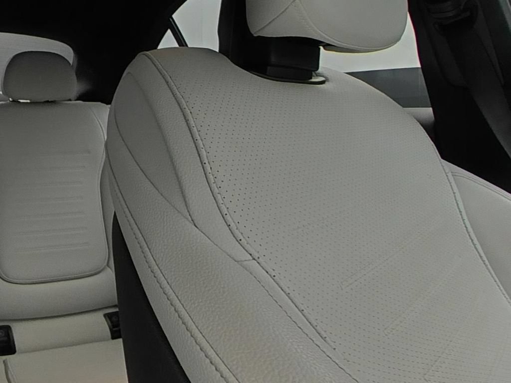 Used 2024 Mercedes-Benz C 300 Sedan image 11