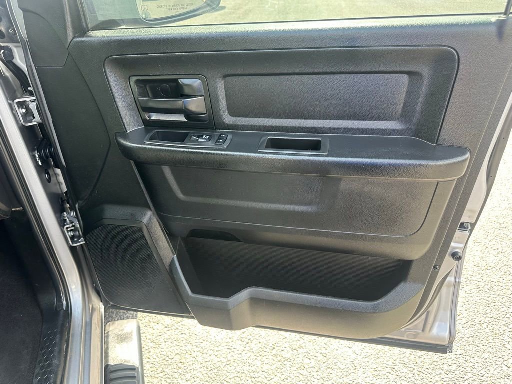 Used 2019 RAM 1500 Tradesman w/ Tradesman SXT Package image 21