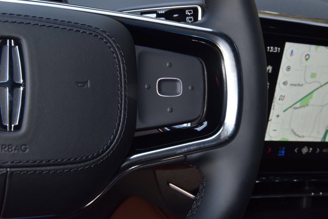 New 2026 Lincoln Nautilus Reserve AWD/4WD image 24
