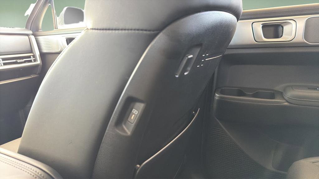 Used 2026 Hyundai Santa Fe SEL AWD/4WD image 23