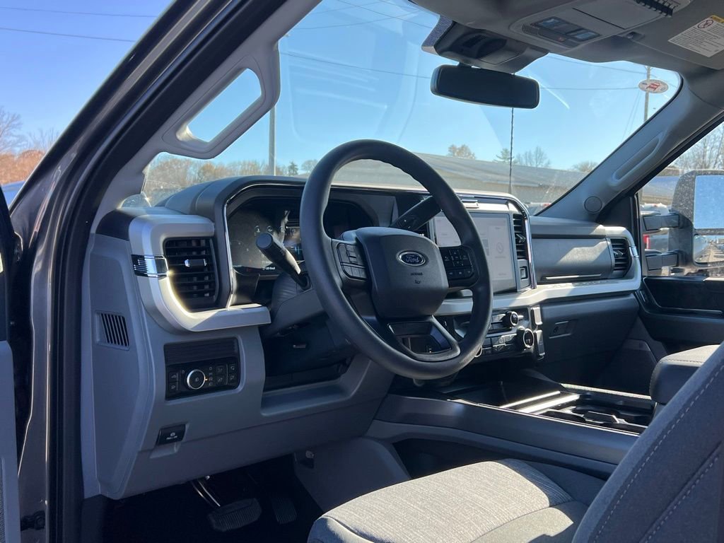 New 2026 Ford F350 XLT w/ XLT Premium Package image 12