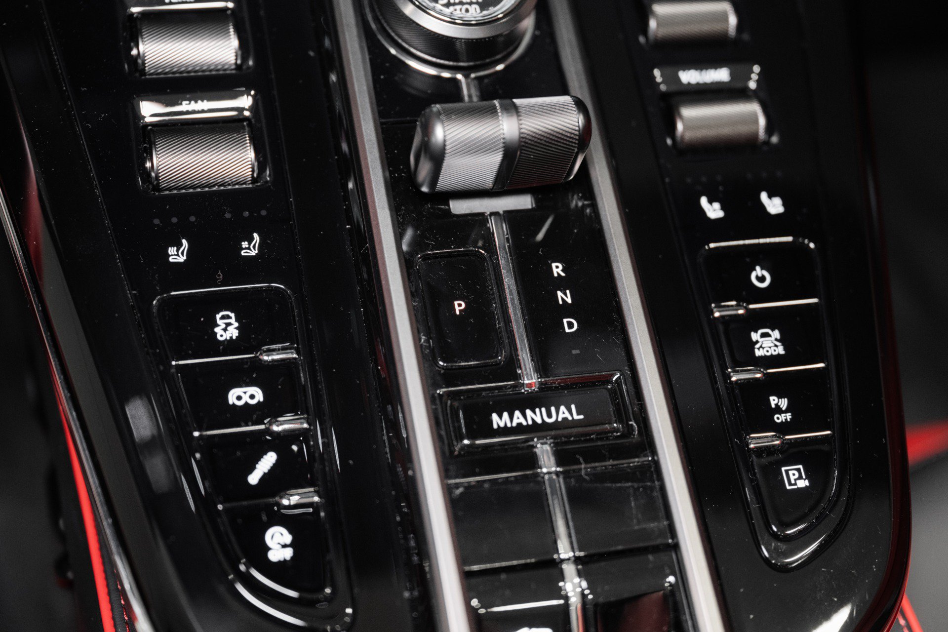 New 2026 Aston Martin V8 Vantage S RWD image 28