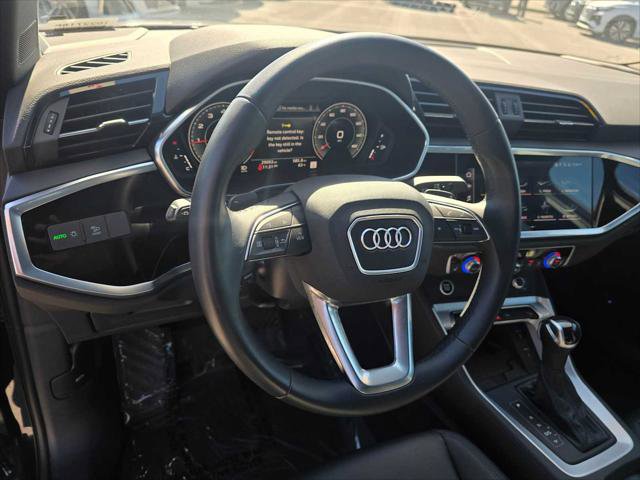 Used 2023 Audi Q3 2.0T Premium Plus w/ Premium Plus Package image 27