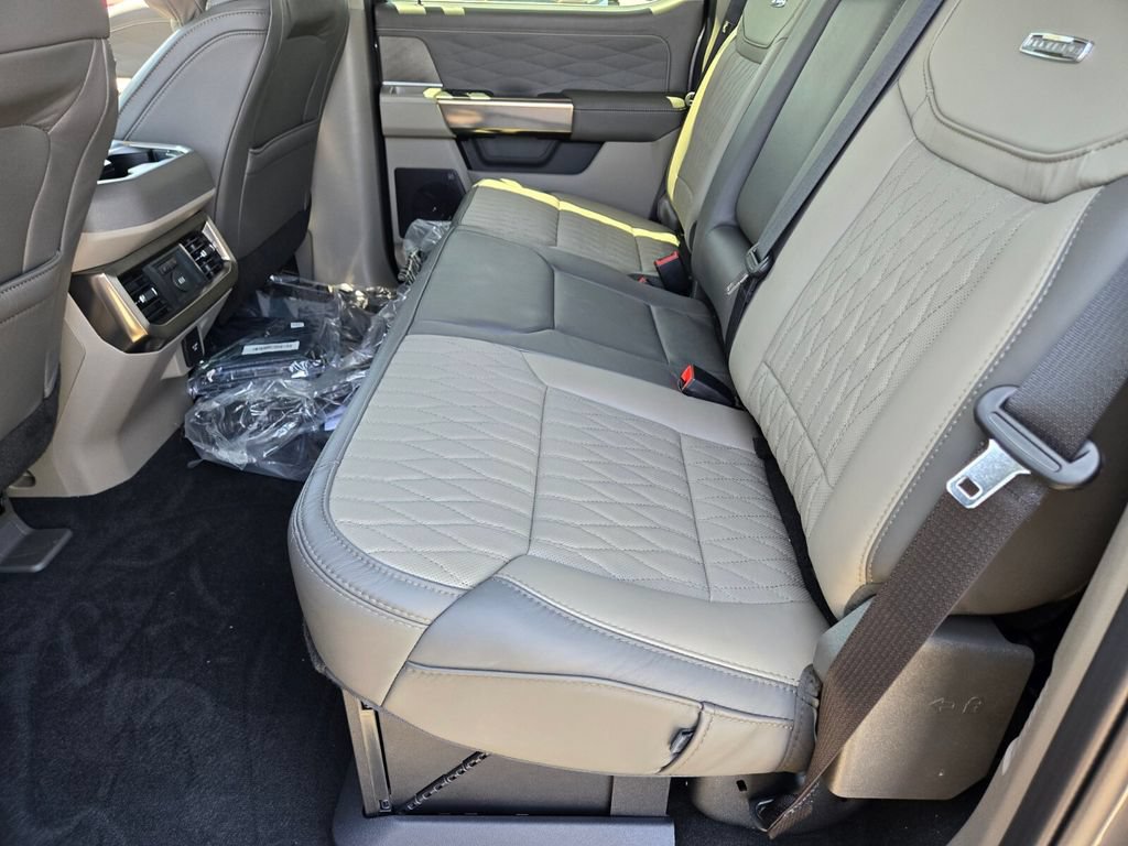 New 2026 Ford F350 Platinum w/ Platinum Plus Package AWD/4WD image 11