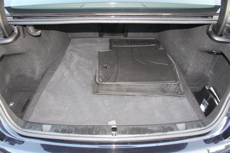 Used 2018 BMW 750i xDrive image 25