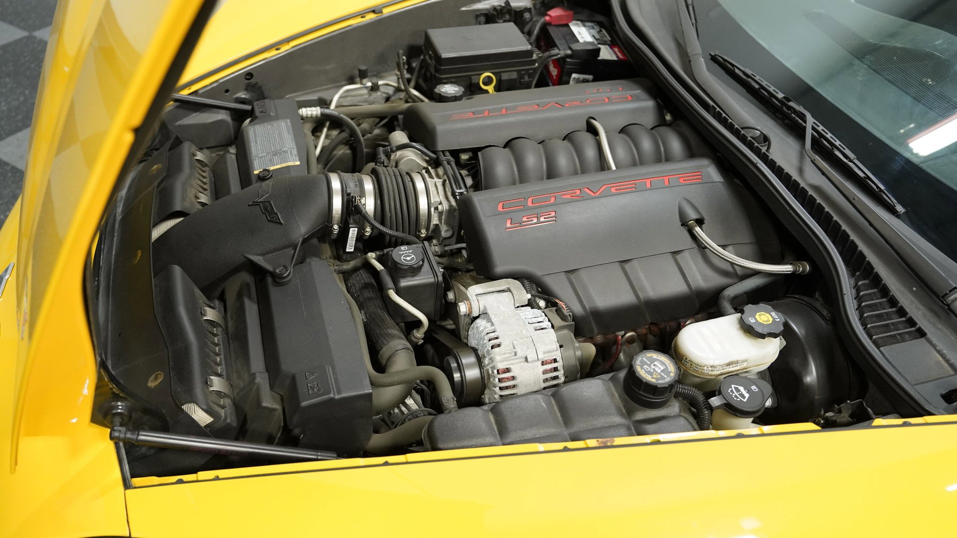 Used 2005 Chevrolet Corvette Convertible w/ Performance Handling Package image 26