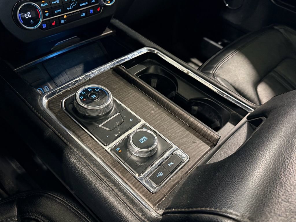 Used 2021 Ford Expedition Limited image 17