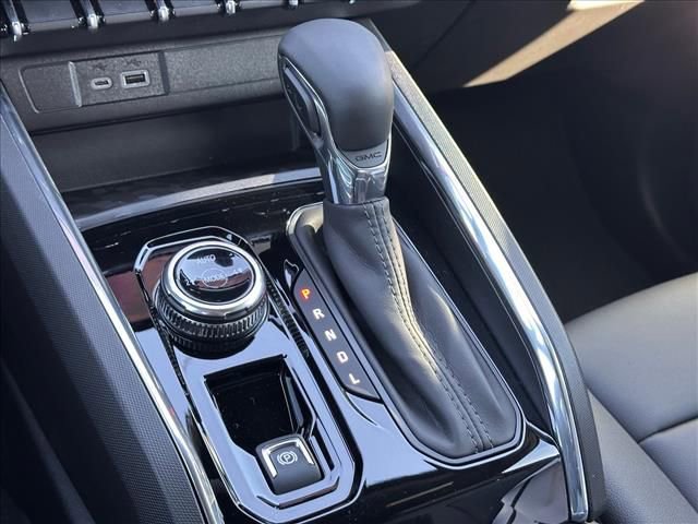 New 2026 GMC Canyon Elevation w/ Convenience Package image 32