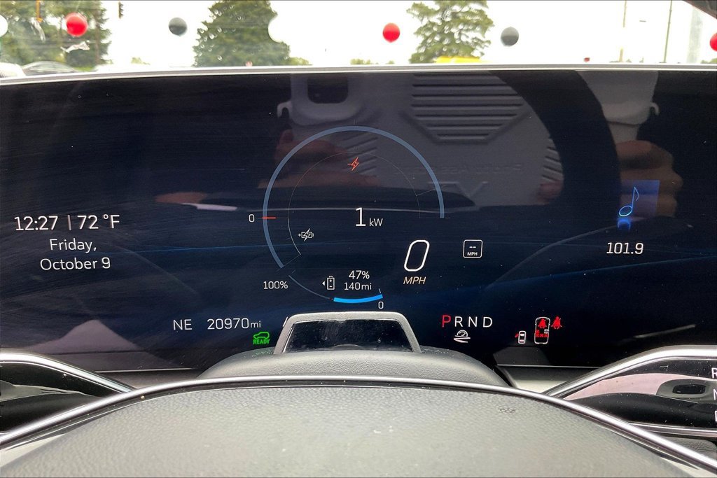 Used 2024 Cadillac Lyriq Sport RWD image 12