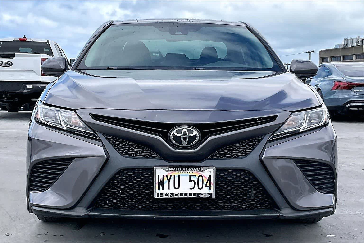 Used 2020 Toyota Camry SE FWD image 6