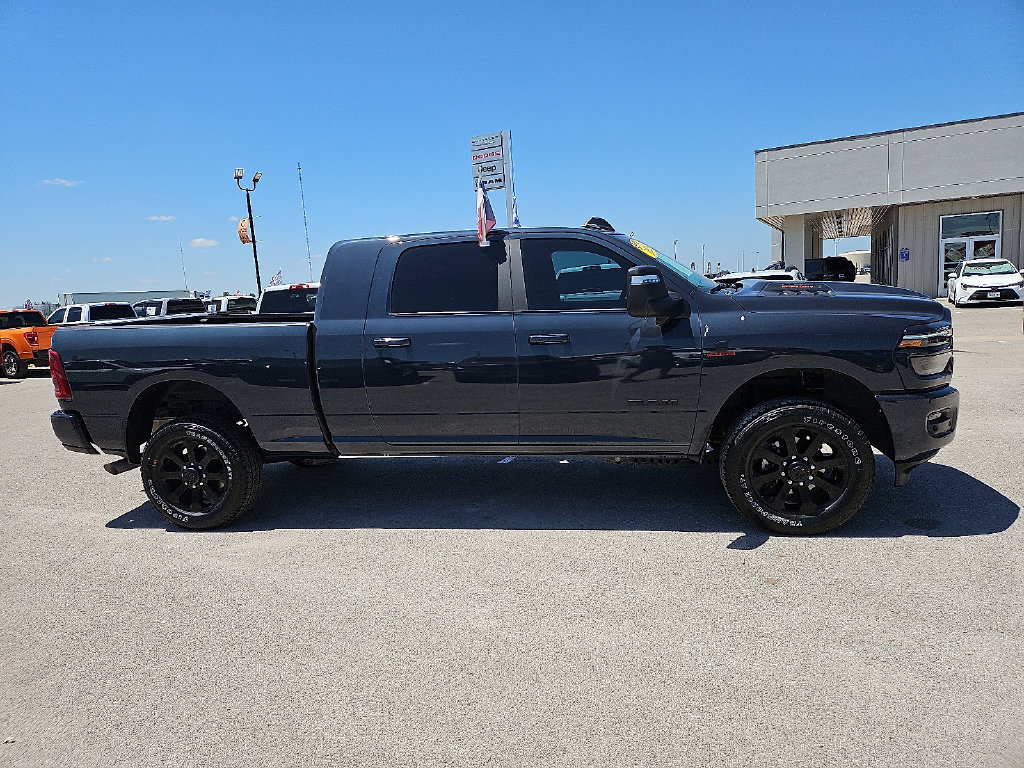 Used 2025 RAM 2500 Laramie w/ Night Edition AWD/4WD image 9