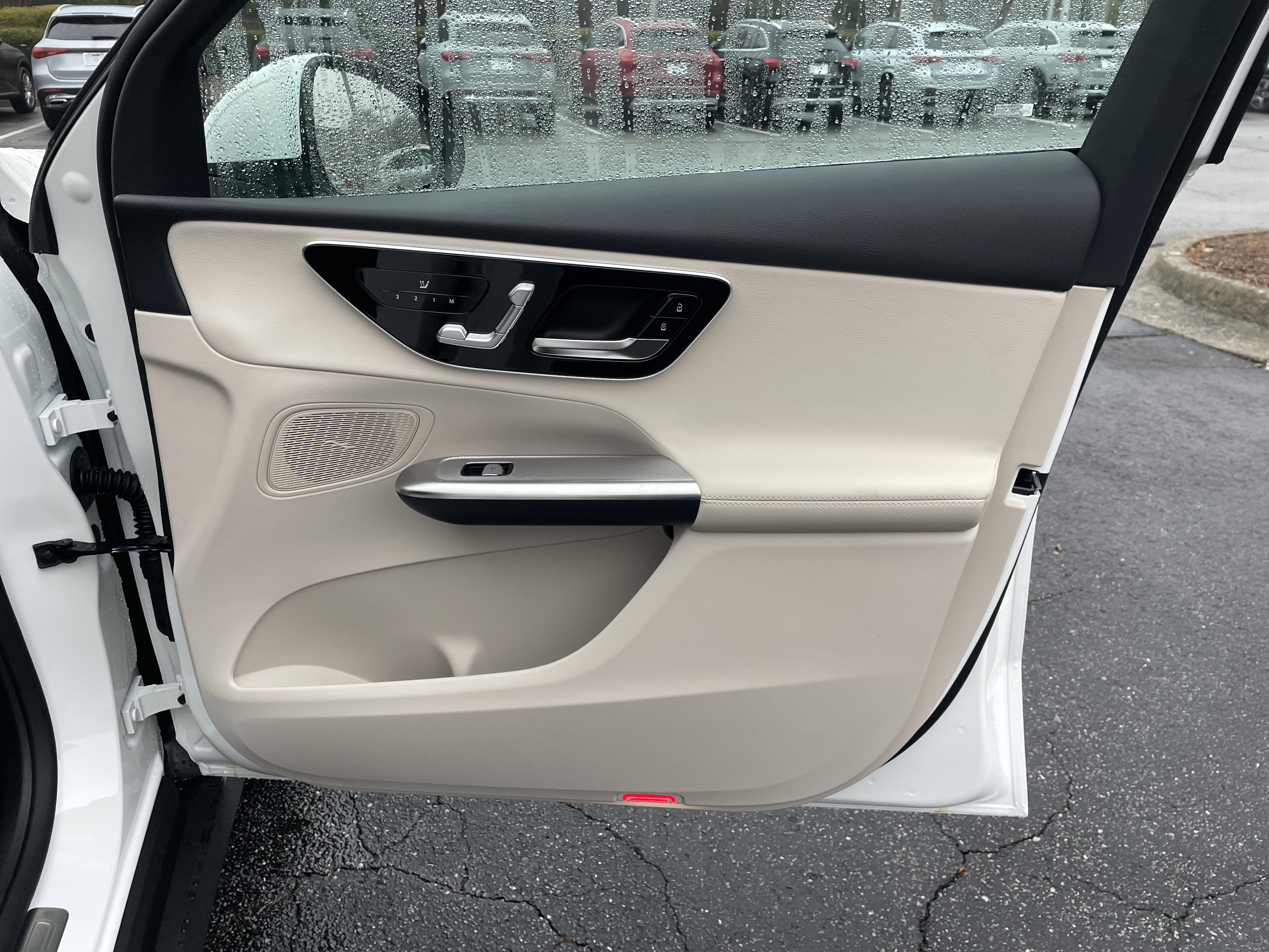 New 2026 Mercedes-Benz GLC 300 image 41