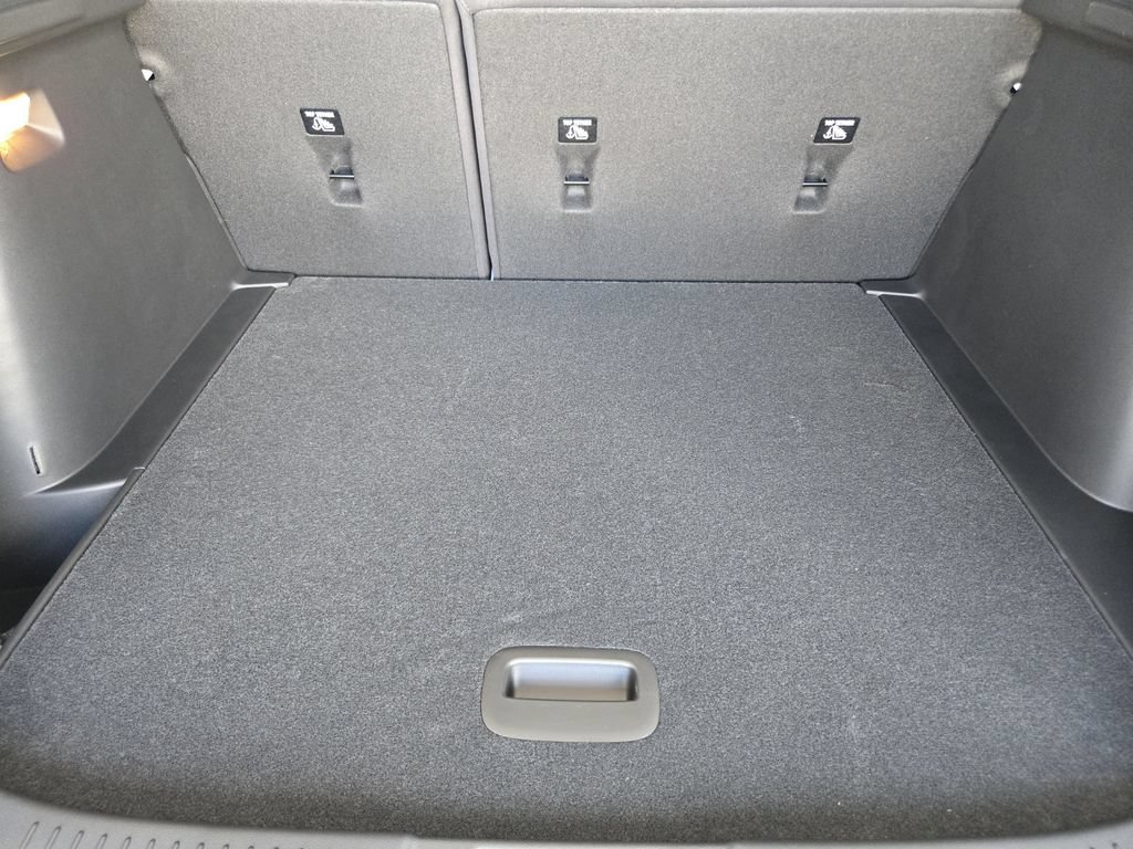 New 2026 Chevrolet Trax LS w/ LS Convenience Package FWD image 36