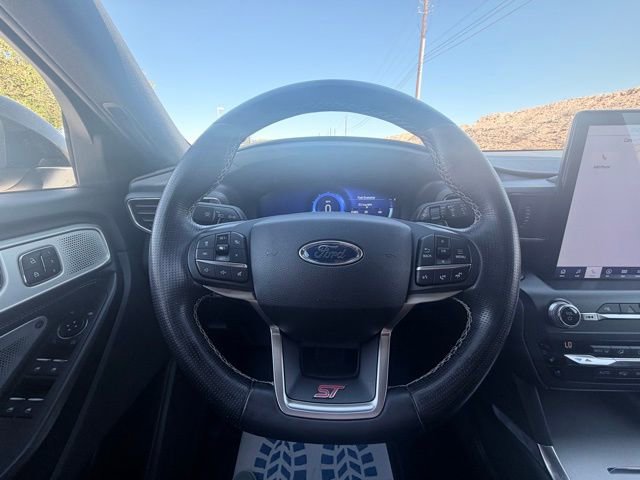 Used 2020 Ford Explorer ST w/ Premium Technology Package image 9