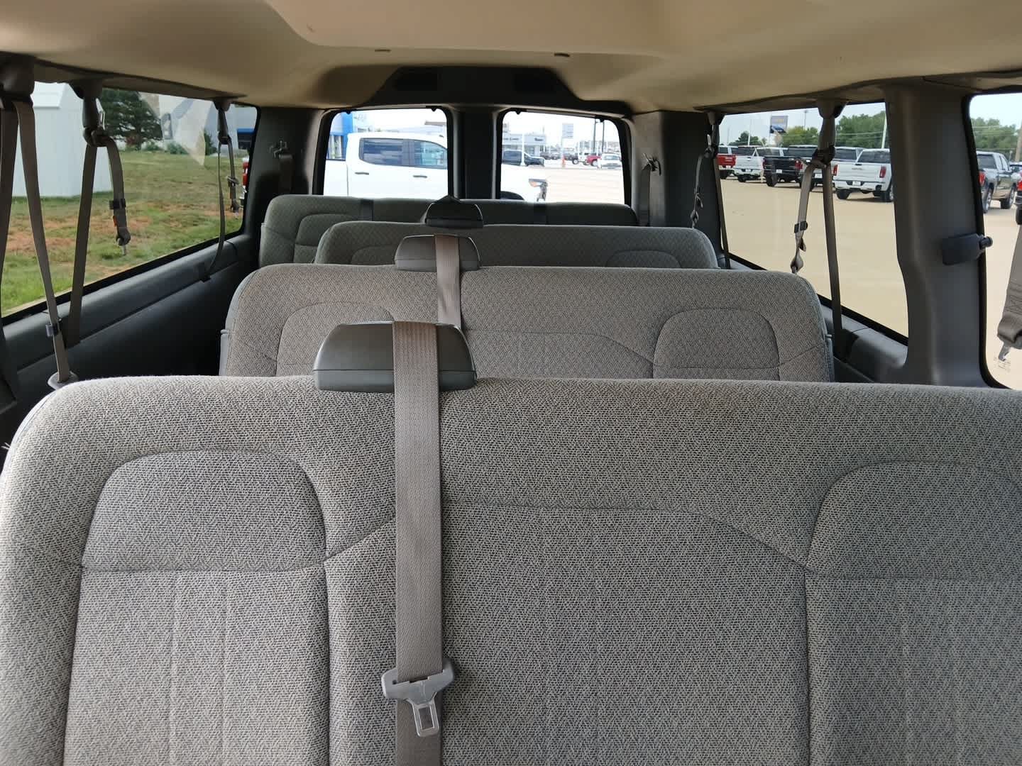 Used 2025 Chevrolet Express 3500 LS RWD image 50