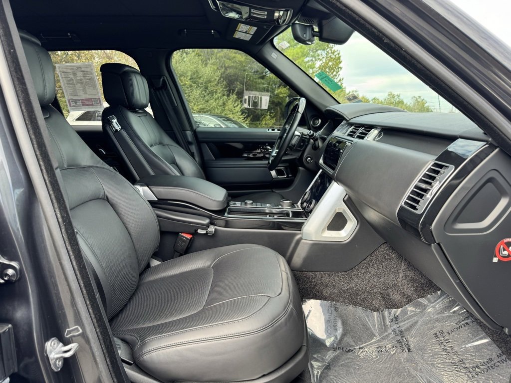 Used 2019 Land Rover Range Rover HSE image 13