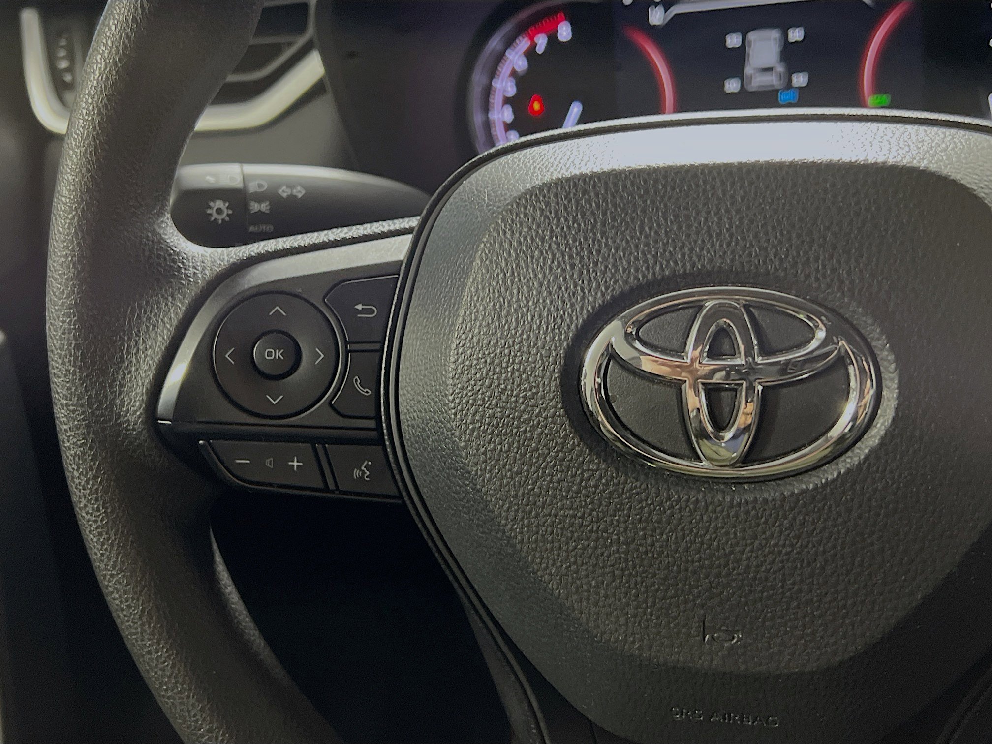 Used 2023 Toyota RAV4 XLE w/ Convenience Package image 19