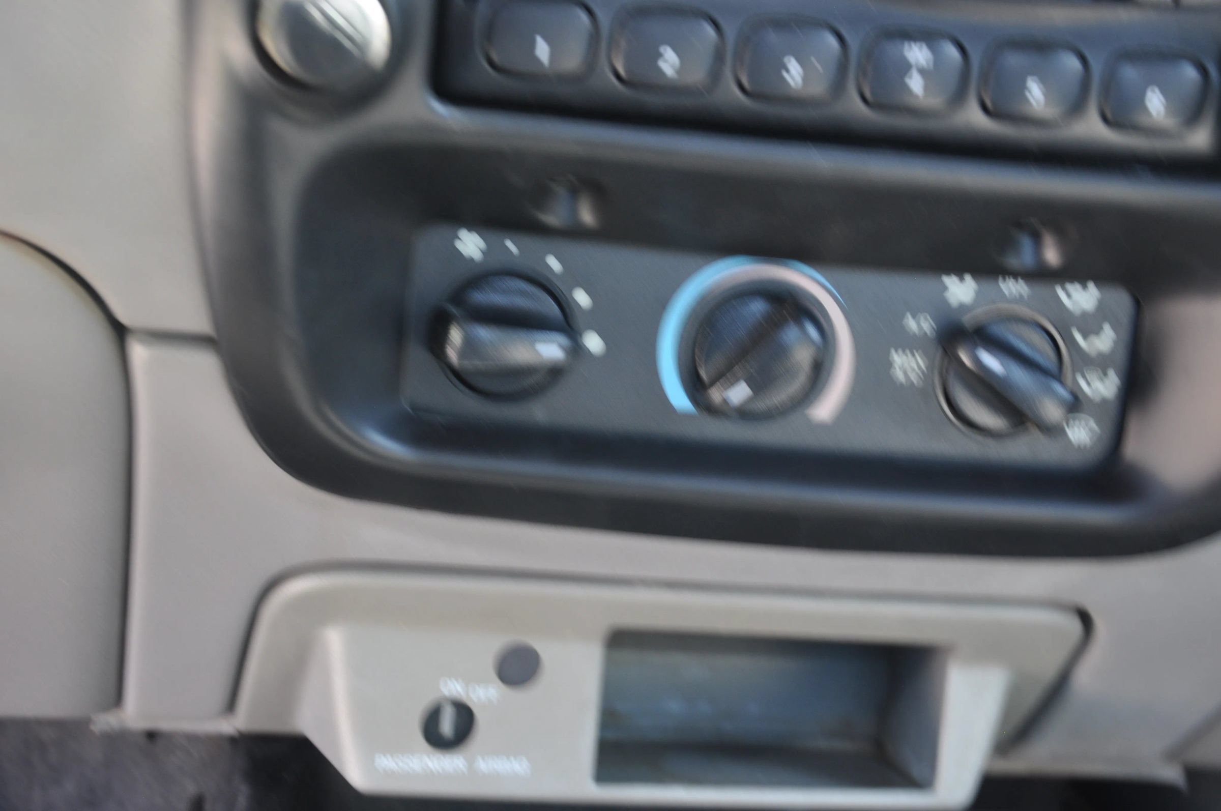 Used 2000 Ford Ranger 2WD Regular Cab image 25