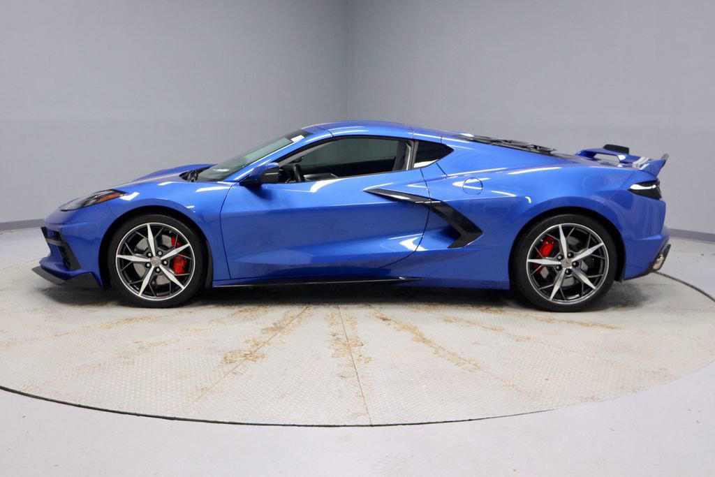Used 2021 Chevrolet Corvette Stingray Premium Cpe w/ Z51 Performance Package image 8