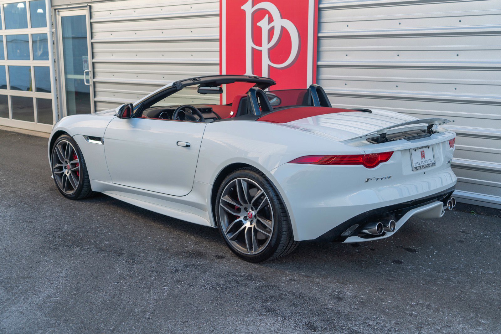 Used 2017 Jaguar F-TYPE R AWD/4WD image 49