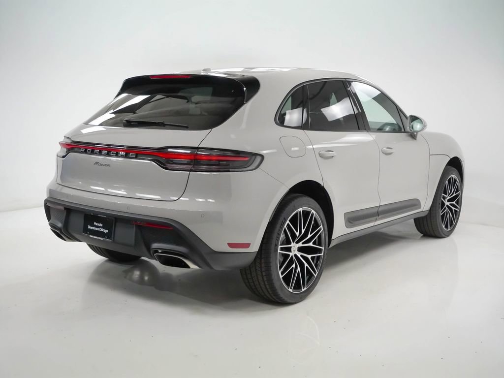 Certified 2026 Porsche Macan AWD/4WD image 10