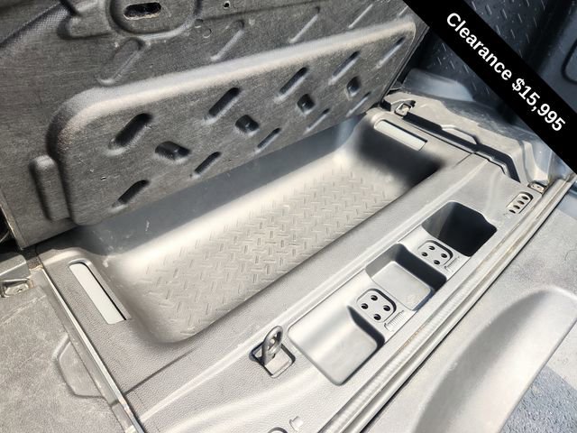 Used 2017 Jeep Wrangler Unlimited Sport w/ Connectivity Group image 28
