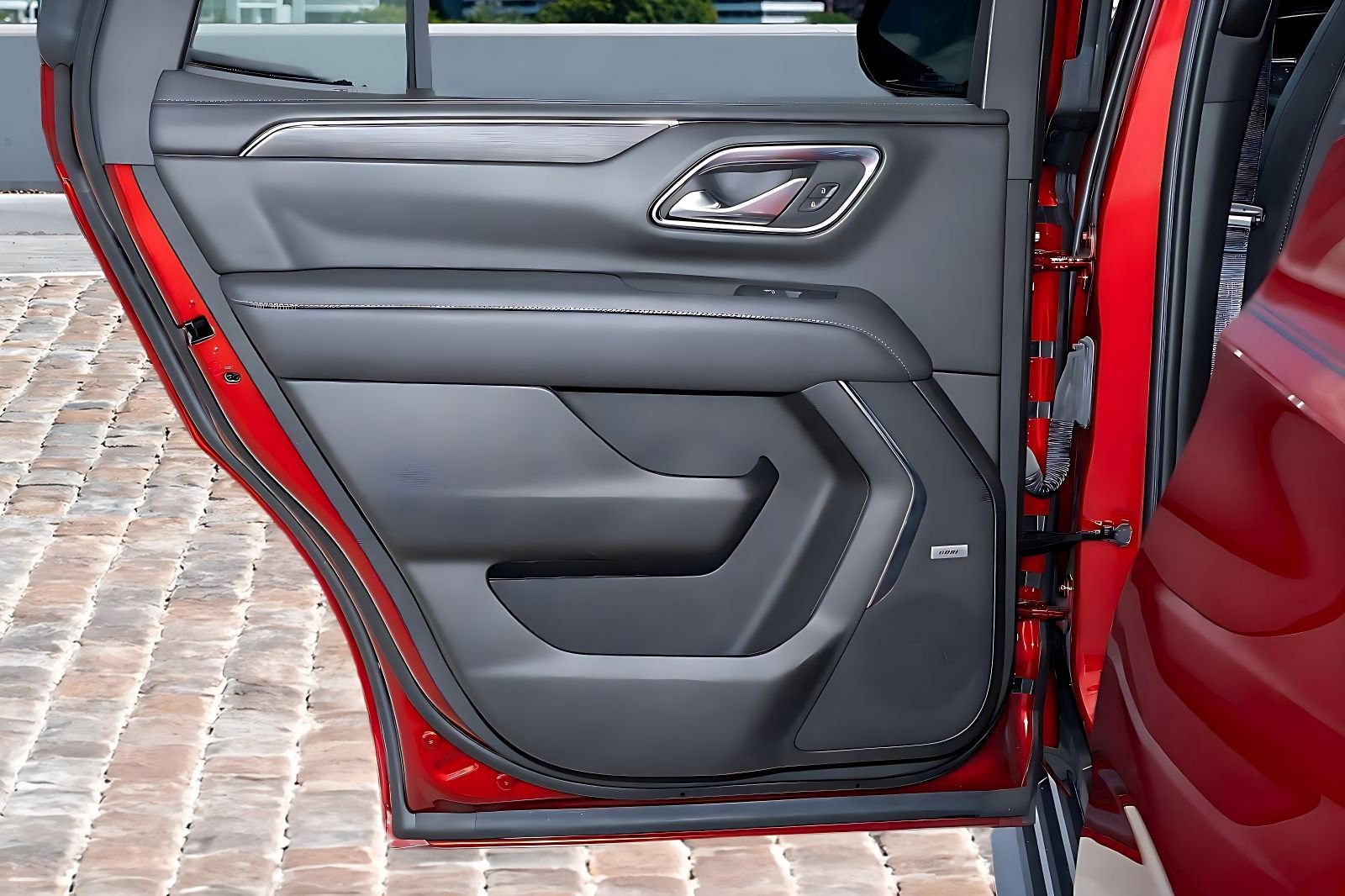 Used 2023 Chevrolet Tahoe LT w/ Luxury Package image 12