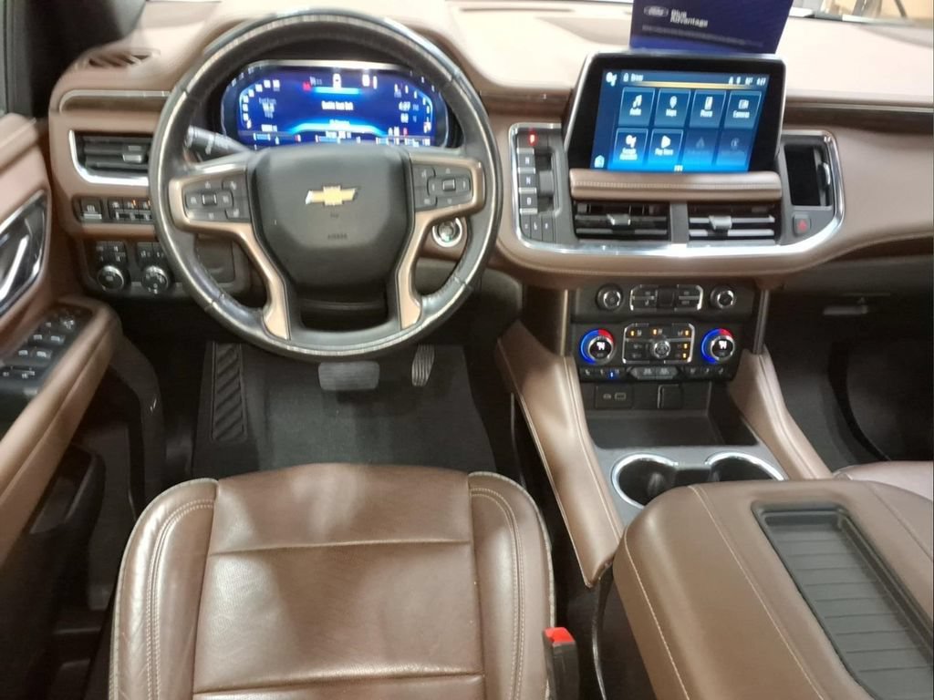 Used 2022 Chevrolet Suburban High Country w/ LPO, Illumination Package AWD/4WD image 7