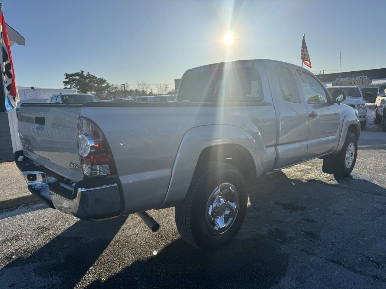 Used 2012 Toyota Tacoma 4x4 Access Cab w/ SR5 Pkg image 11