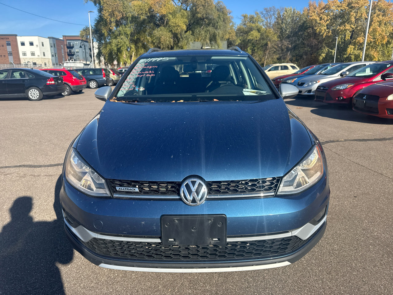 Used 2017 Volkswagen Golf Alltrack SEL image 2
