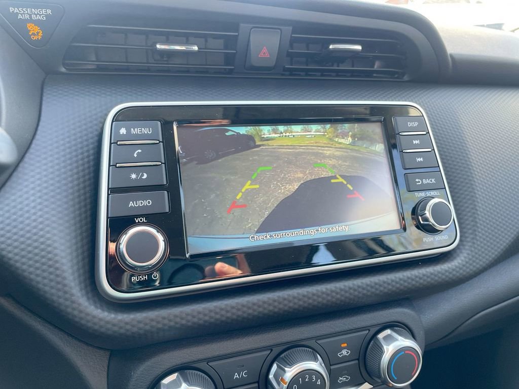 New 2025 Nissan Kicks Play S image 26