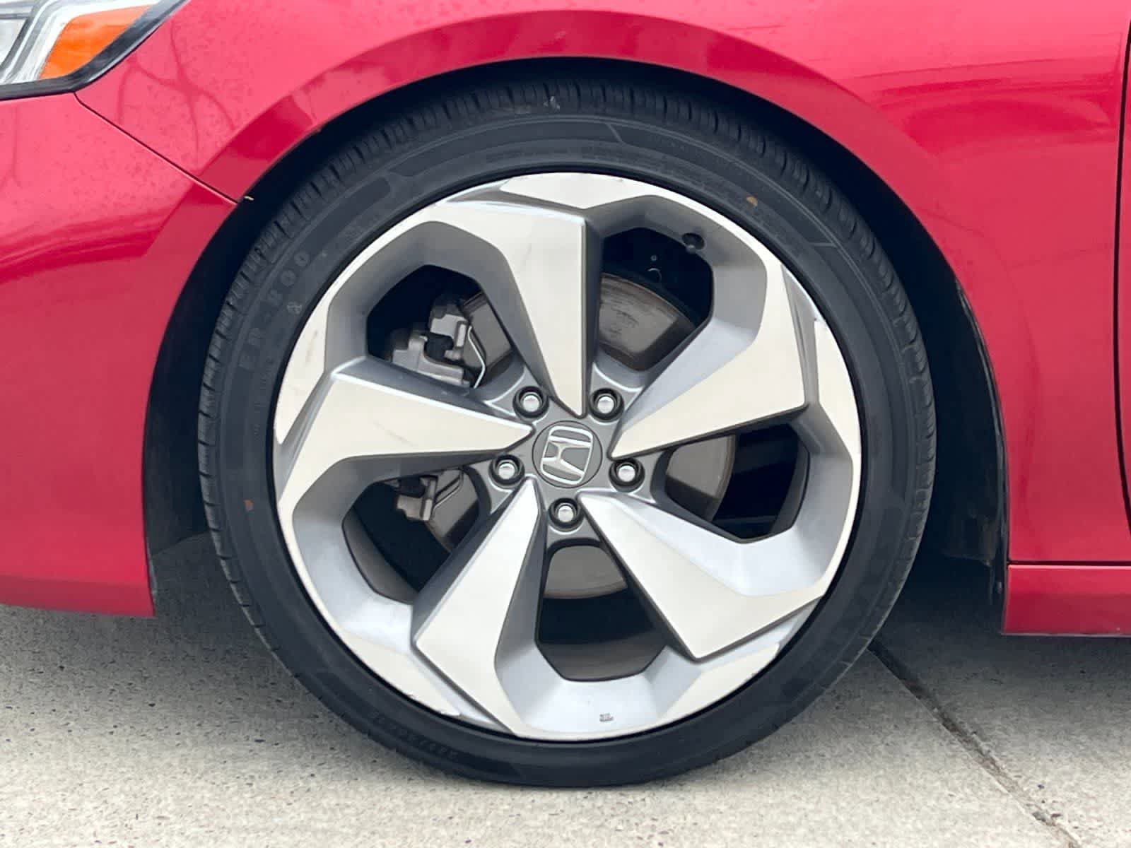 Used 2018 Honda Accord Touring image 26
