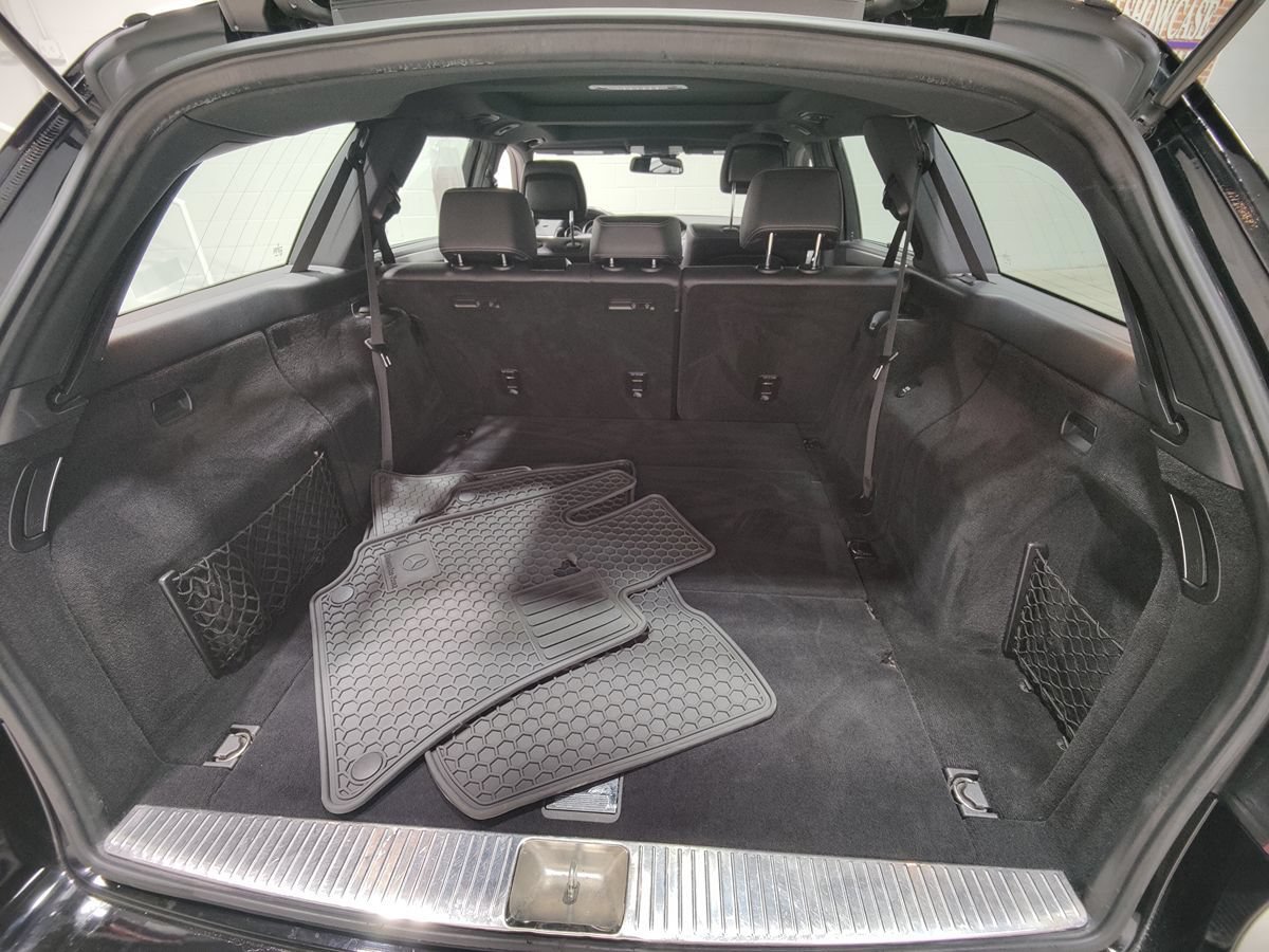 Used 2014 Mercedes-Benz E 350 4MATIC Wagon image 9