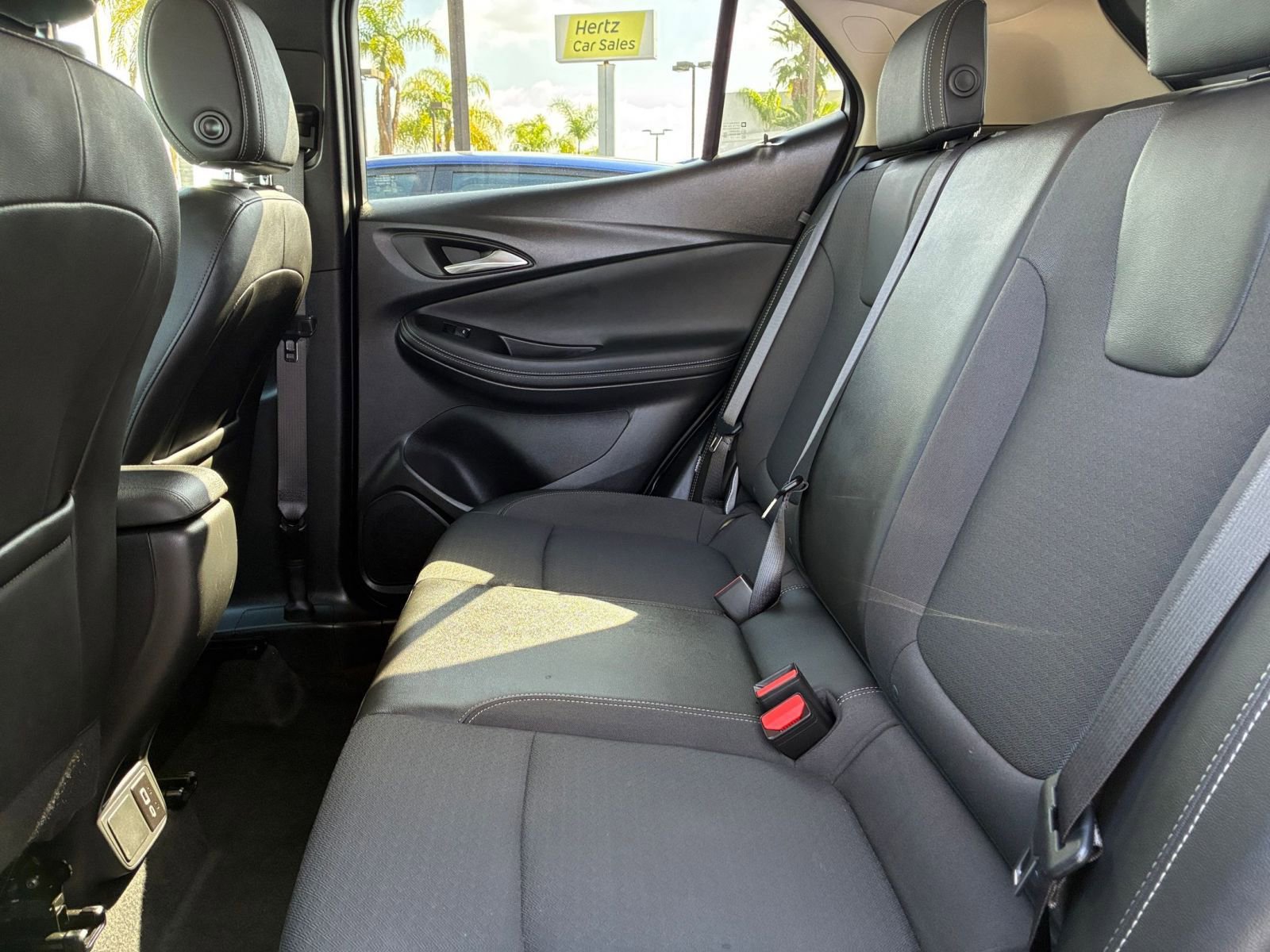 Used 2025 Buick Encore GX Preferred image 24