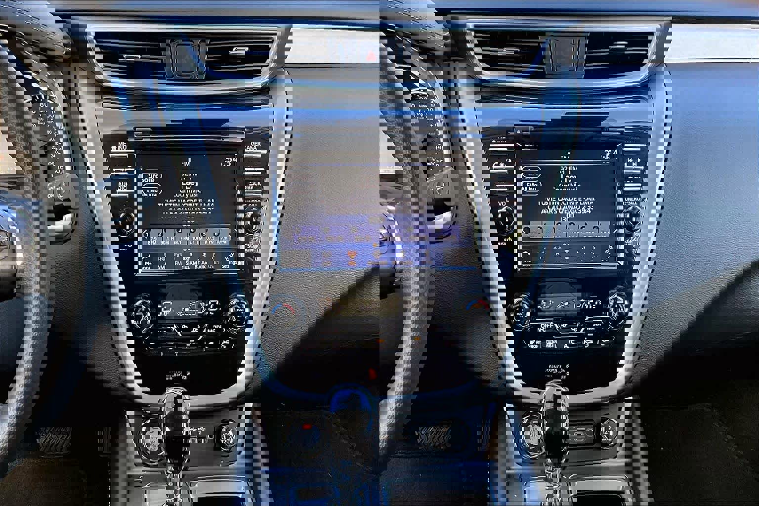 Used 2024 Nissan Murano SV w/ SV Midnight Edition Package image 7