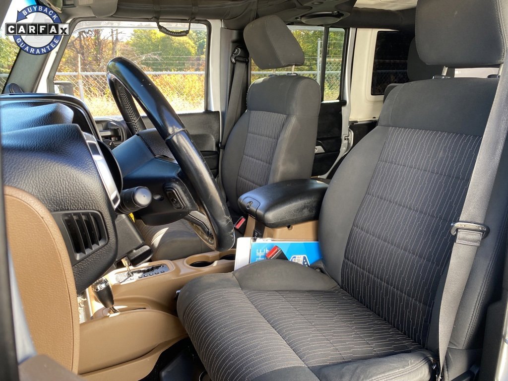 Used 2011 Jeep Wrangler Unlimited Sahara image 21