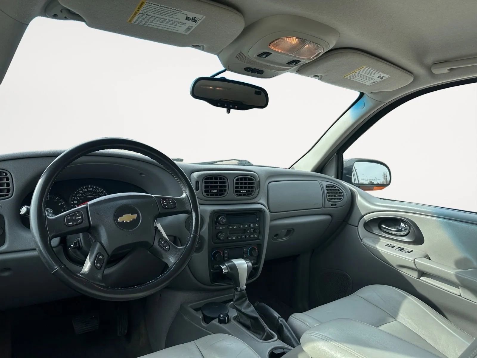 Used 2005 Chevrolet TrailBlazer EXT LT Extended Sport Utility 4D w/ Luxury Package image 12