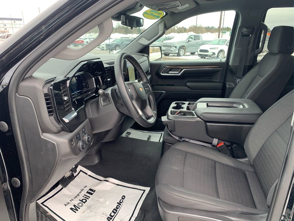 Used 2023 Chevrolet Silverado 1500 LT image 18