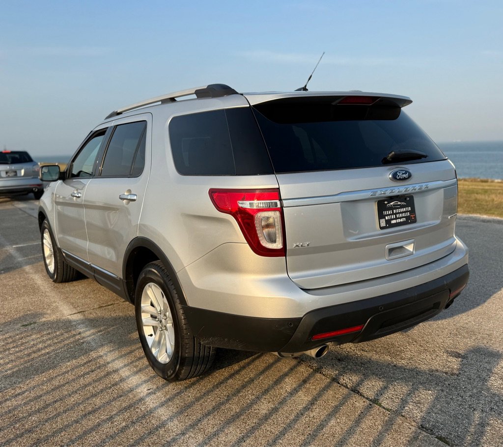 Used 2013 Ford Explorer XLT FWD image 7