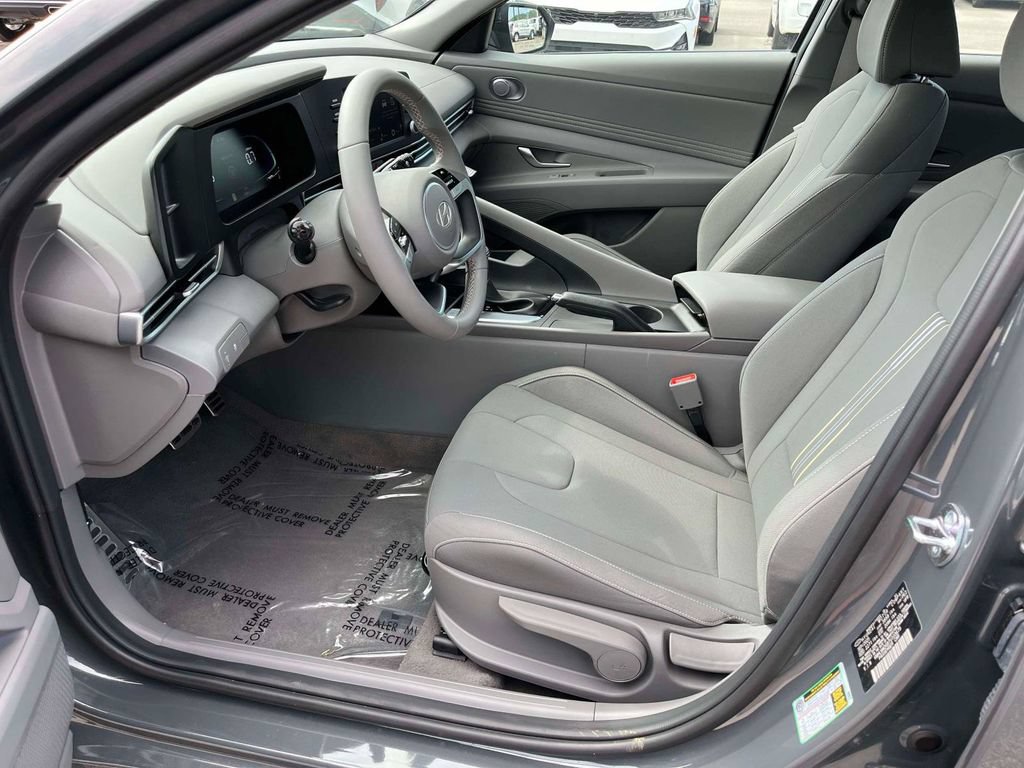 Used 2026 Hyundai Elantra Sport w/ Cargo Package FWD image 14