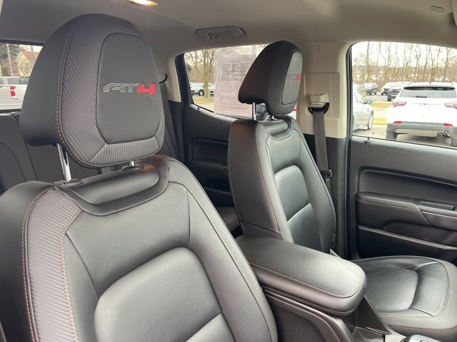 Used 2022 GMC Canyon AT4 image 31